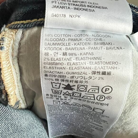 Levi's 721 High Rise Skinny Jeans Women's 26 Medium Wash Stretch Normcore - Picture 6 of 7